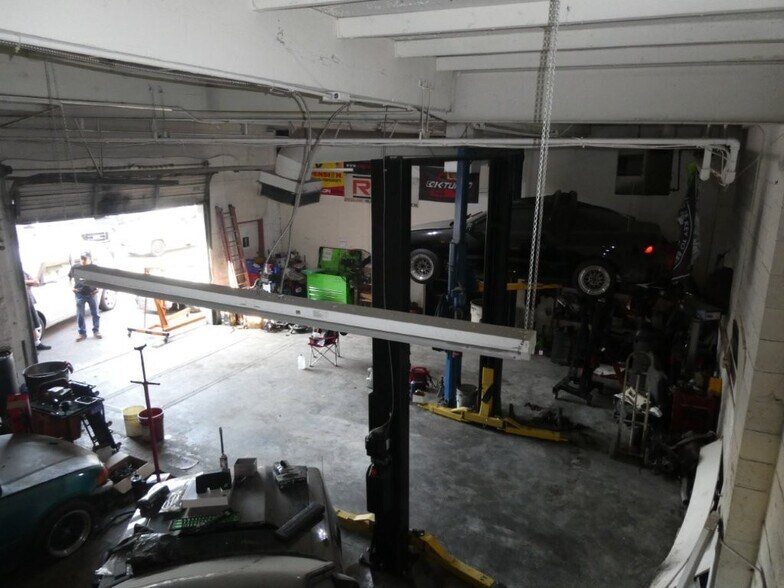 More Photos Of 1501 Celis St, San Fernando Auto Repair For Sale