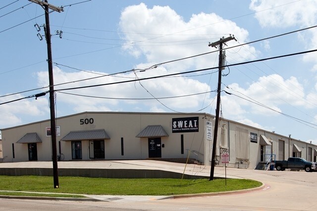 More Photos Of 500 S Belt Line Rd, Irving Warehouse For Lease