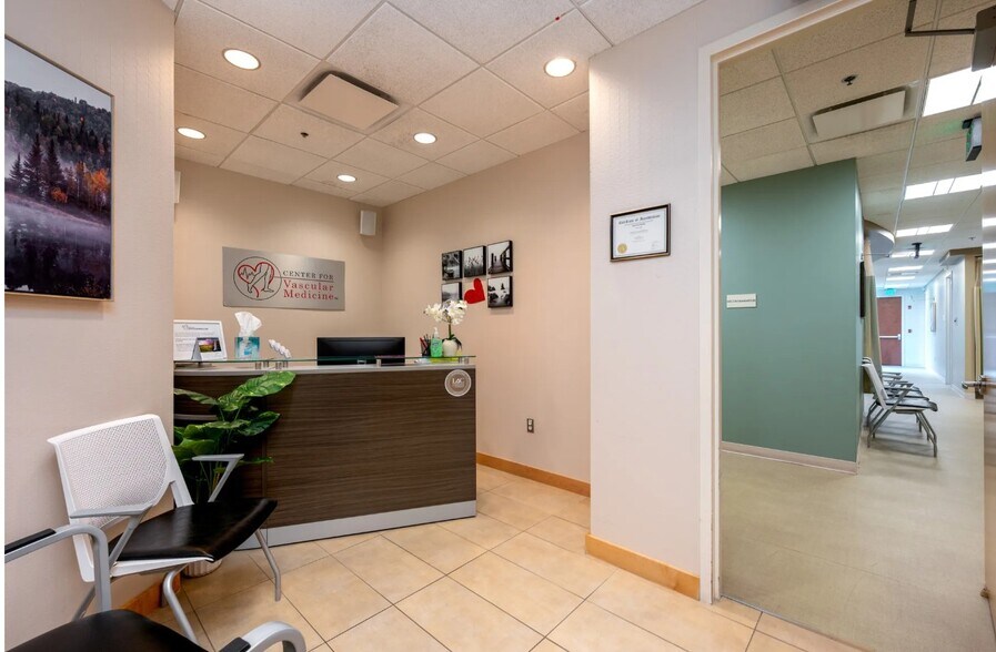 More Photos Of 8860 Columbia 100 Pkwy, Columbia Medical For Sale