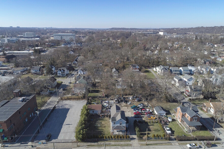 More Photos Of 5111 Whetsel Ave, Cincinnati Freestanding For Sale