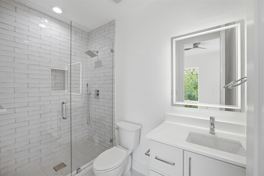 More Photos Of 4605 Belmont Ave, Dallas Apartments For Sale