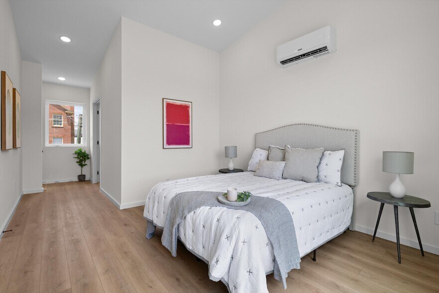More Photos Of 1602 N Central St, Knoxville Apartments For Sale