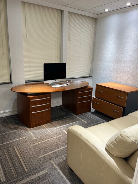 More Photos Of 2295 NW Corporate Blvd, Boca Raton Office Residential For Sale
