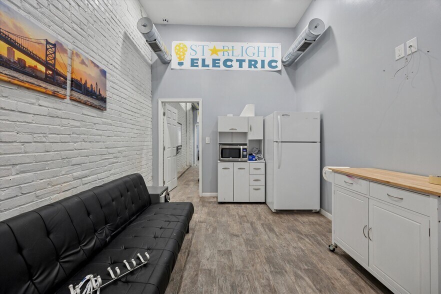 More Photos Of 3353 Miller St, Philadelphia Refrigeration Cold Storage For Sale