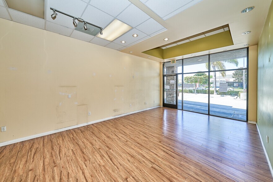 More Photos Of 6242 Beach Blvd, Buena Park Fast Food For Lease