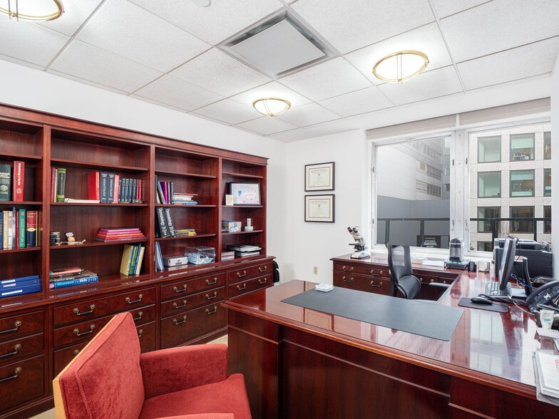 More Photos Of 60 E 56th St, New York Office For Lease