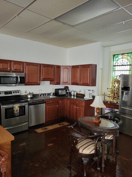 More Photos Of 7 S Main St, Union Bridge Religious Facility For Sale