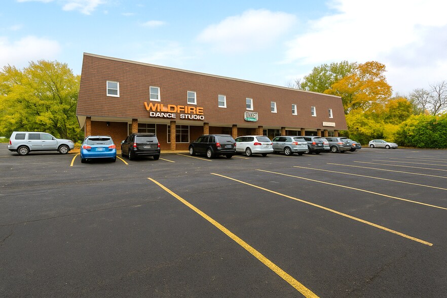 Primary Photo Of 1657 Mentor Ave, Painesville Storefront Retail Office For Lease