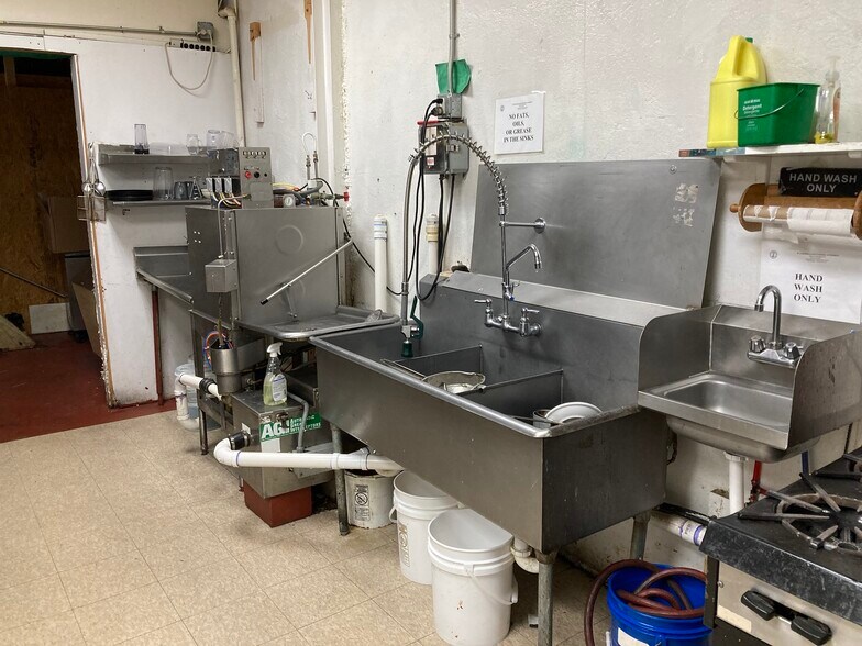 More Photos Of 37 S Broad St, Pawcatuck Storefront For Lease