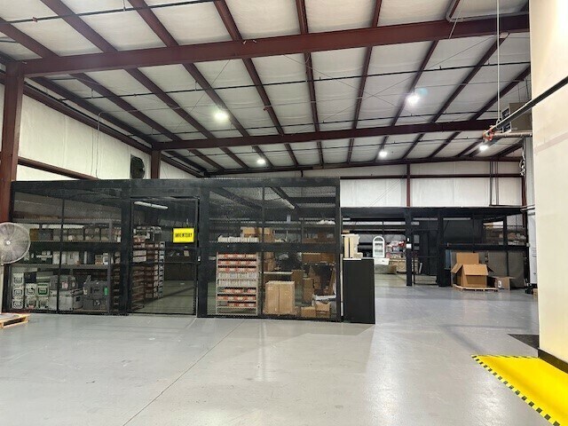 More Photos Of 210 Andrew Dr, Stockbridge Warehouse For Sale