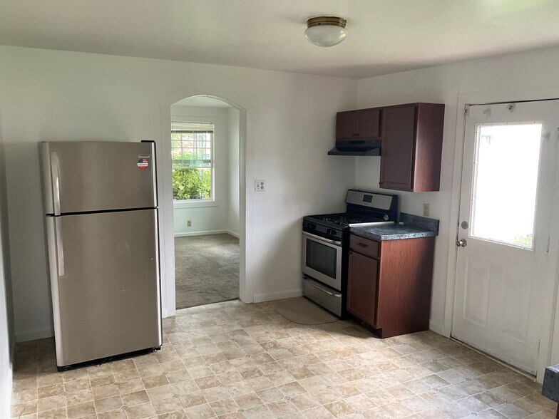 More Photos Of 1806 Fall Hill Ave, Fredericksburg Storefront Retail Residential For Sale