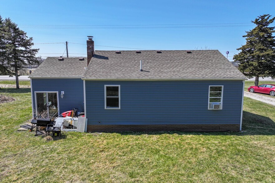 More Photos Of 12181 Dixie Hwy, Birch Run Specialty For Sale