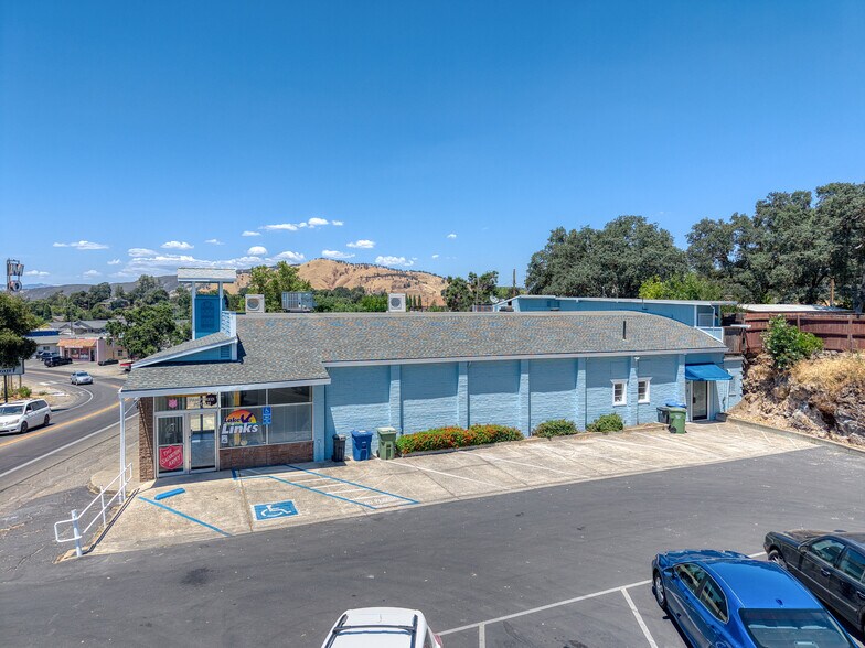More Photos Of 14420 Lakeshore Dr, Clearlake Office For Sale