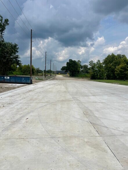 More Photos Of W Campus Drive, Destrehan Land For Sale