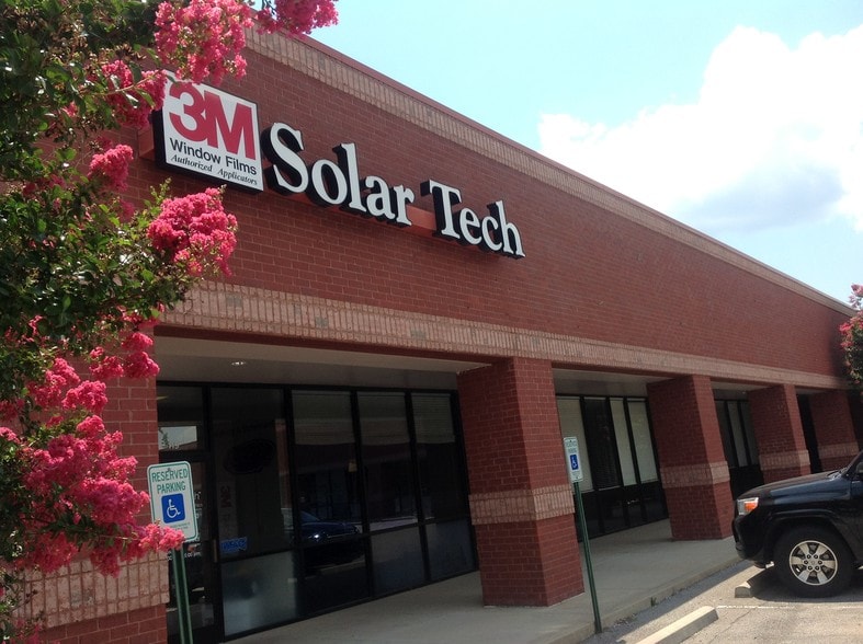 More Photos Of 8195 Dexter Rd, Cordova Storefront For Lease