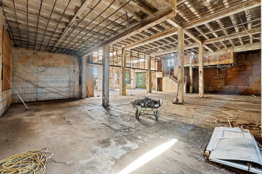More Photos Of 1190 Main St, West Warwick Loft Creative Space For Sale