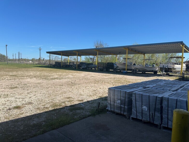More Photos Of 19391 Highway 35, Alvin Warehouse For Sale
