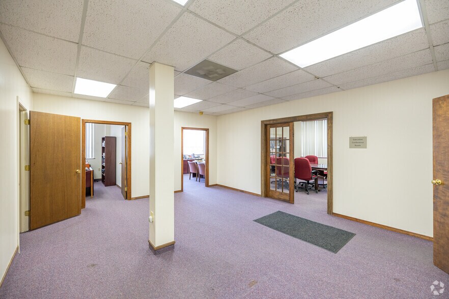 More Photos Of 281 Main St, Fitchburg Storefront Retail Office For Sale