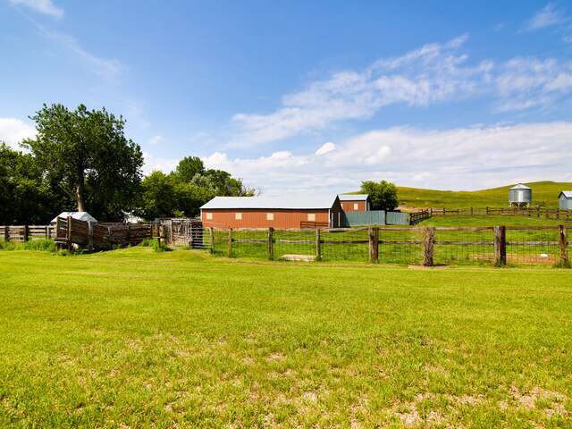 More Photos Of 8119 Highway 1806, Halliday Office For Sale