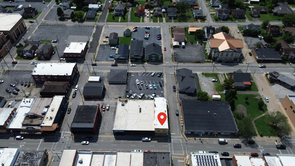 More Photos Of 200 S Main St, Corbin General Retail For Sale