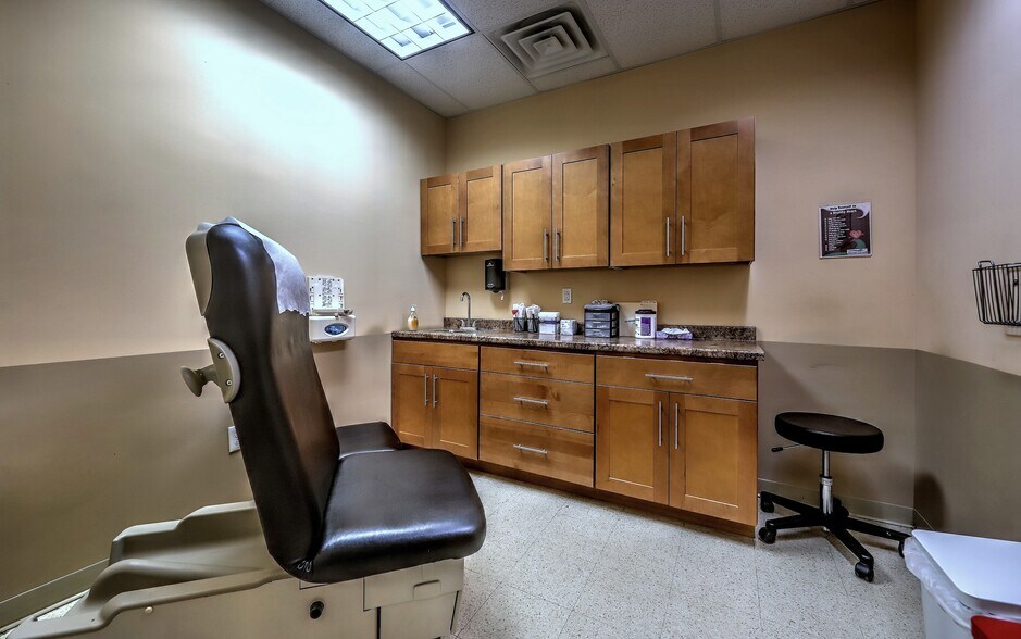 More Photos Of 236 Boston Post Rd, Orange Medical For Lease