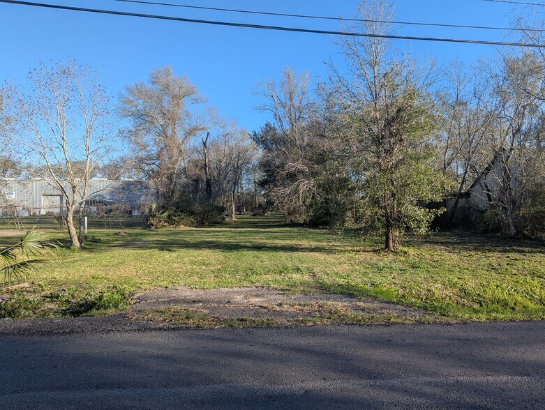 More Photos Of 620 Langham Rd, Beaumont Land For Sale