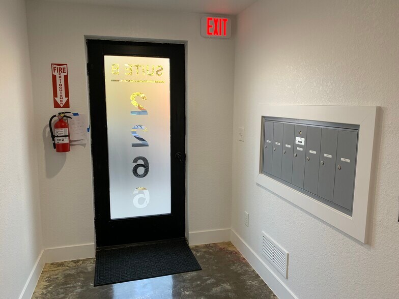 More Photos Of 2268 Dayton St, Aurora Storefront Retail Office For Sale