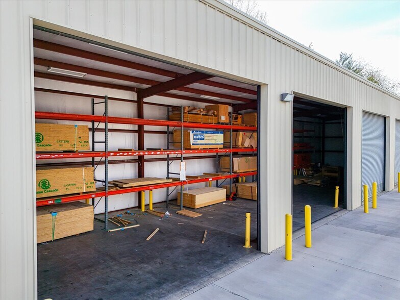 More Photos Of 103 Duncan Ln, Radford Distribution For Lease