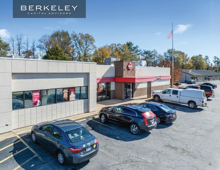 Primary Photo Of 703 S Broadway St, Forest City Fast Food For Sale