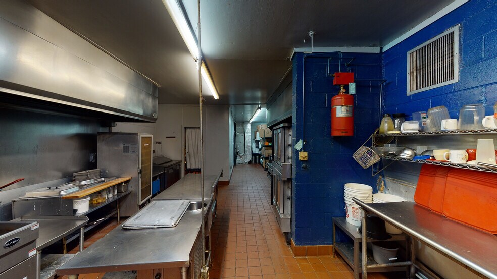 More Photos Of 1102 W Spring St, Monroe Restaurant For Sale