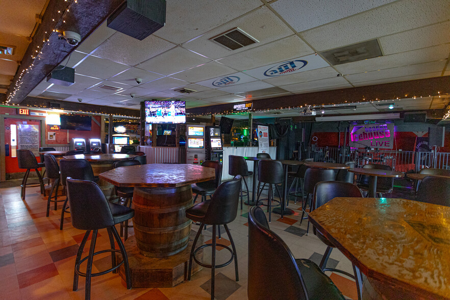 More Photos Of 1349 13th Ave SW, Great Falls Bar For Sale