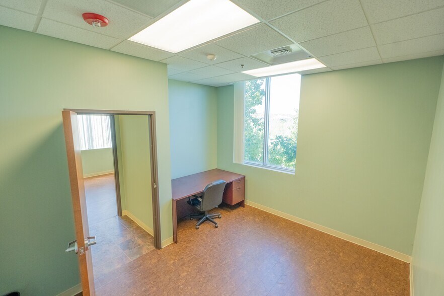 More Photos Of 28975 Front St, Temecula Medical For Sale