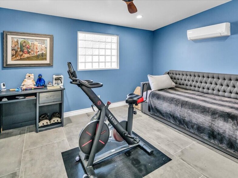 More Photos Of 535 S Warm Sands Dr, Palm Springs Hotel For Sale