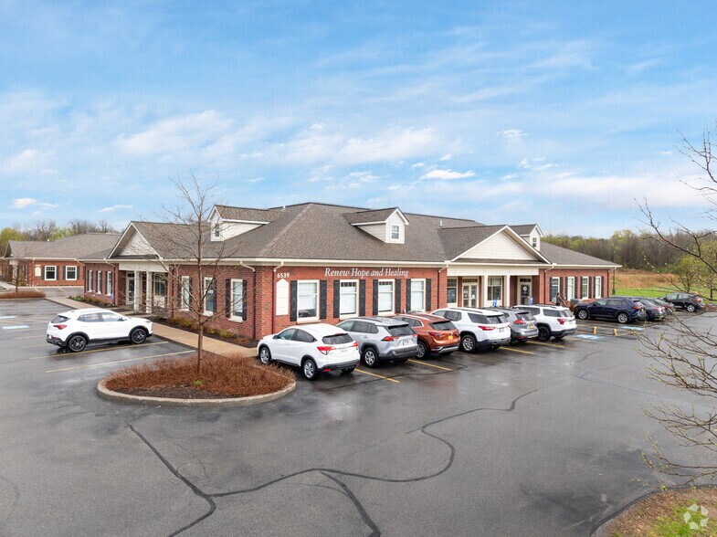 More Photos Of 6531 Anthony, Victor Office For Lease