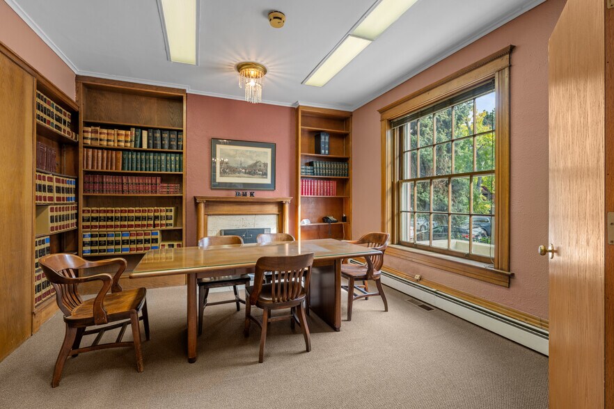 More Photos Of 851 Clarkson St, Denver Office For Sale