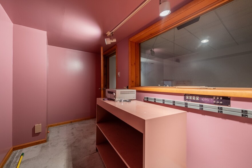 More Photos Of 3519 Bigelow Blvd, Pittsburgh Office For Sale