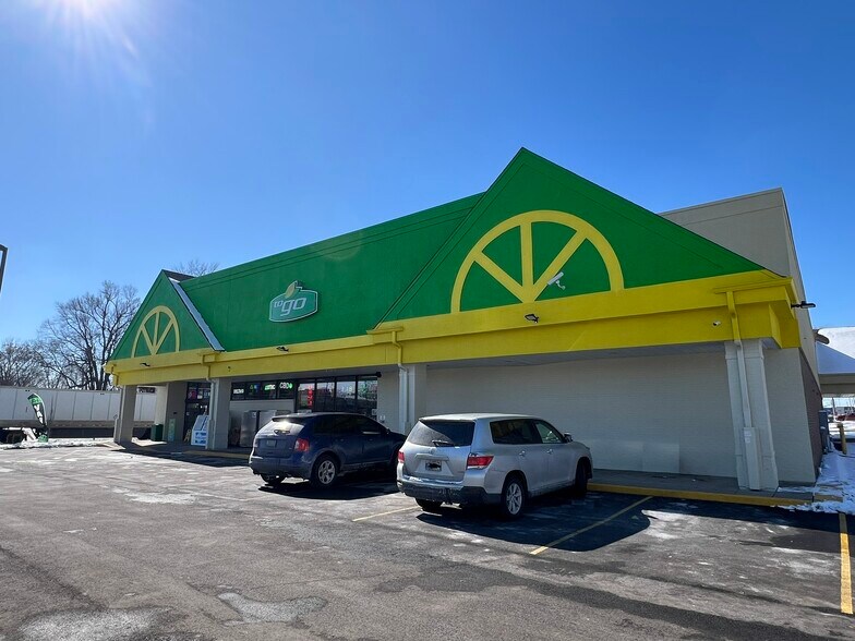 More Photos Of 1323 Jackson St, Anderson Storefront For Lease