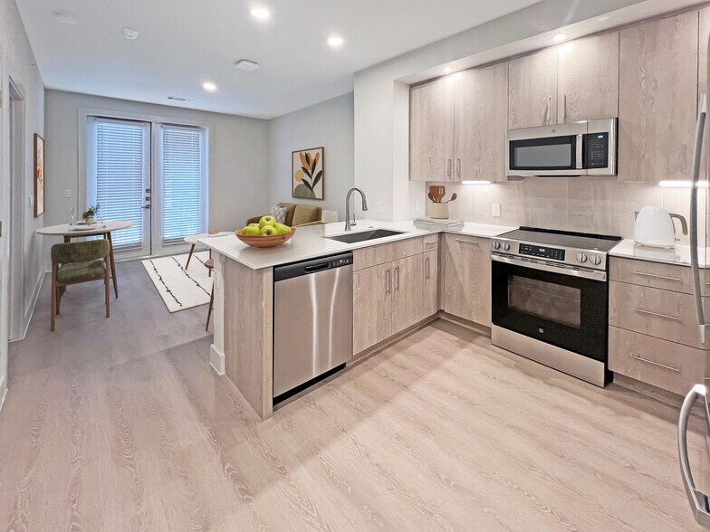 More Photos Of 7910 S New Braunfels, San Antonio Apartments For Lease