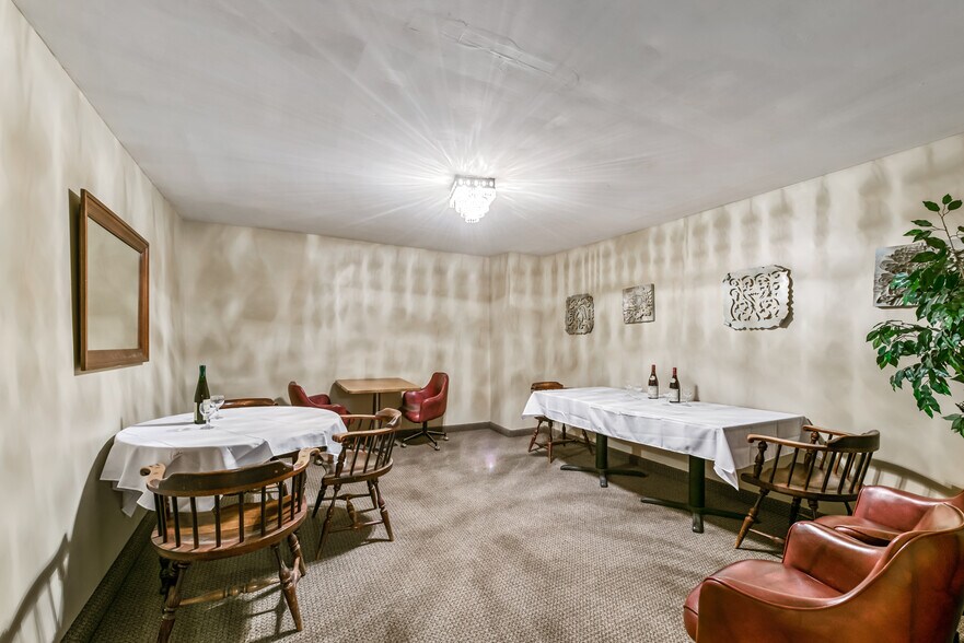 More Photos Of 9494 Riverton Rd, Bangor Restaurant For Sale