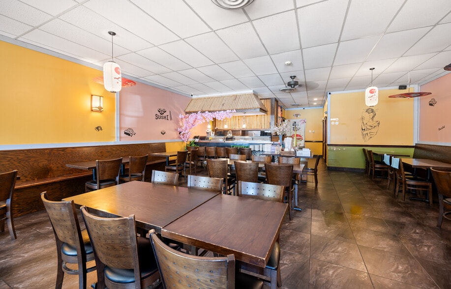 More Photos Of 2404-2410 Main St, Stratford Storefront For Sale