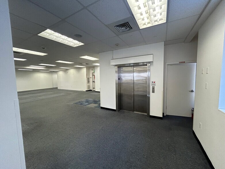 More Photos Of 400 Sutter St, San Francisco Office For Lease