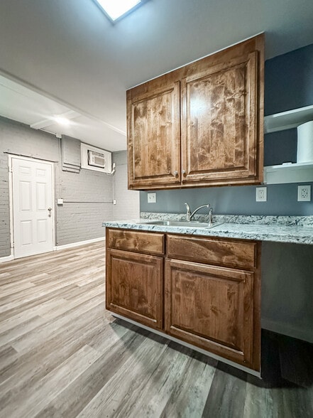 More Photos Of 300 Wilson Ave, Wakefield Sussex Self Storage For Sale