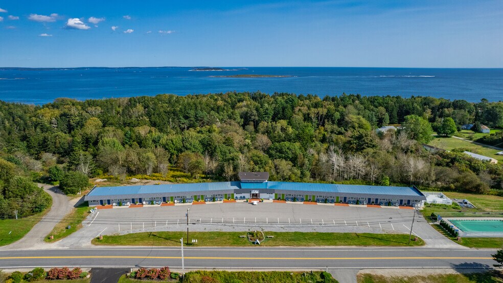 More Photos Of 2041 Harpswell Islands Rd, Bailey Island Hotel For Sale