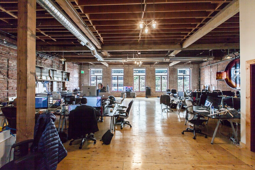 More Photos Of 1308-1312 Broadway, Oakland General Retail For Sale