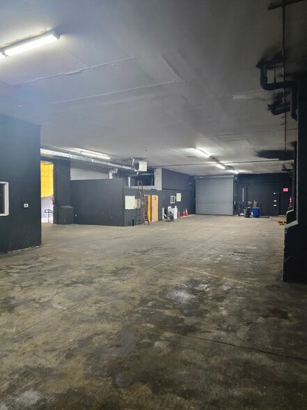 More Photos Of 439 20th St, Brooklyn Warehouse For Lease