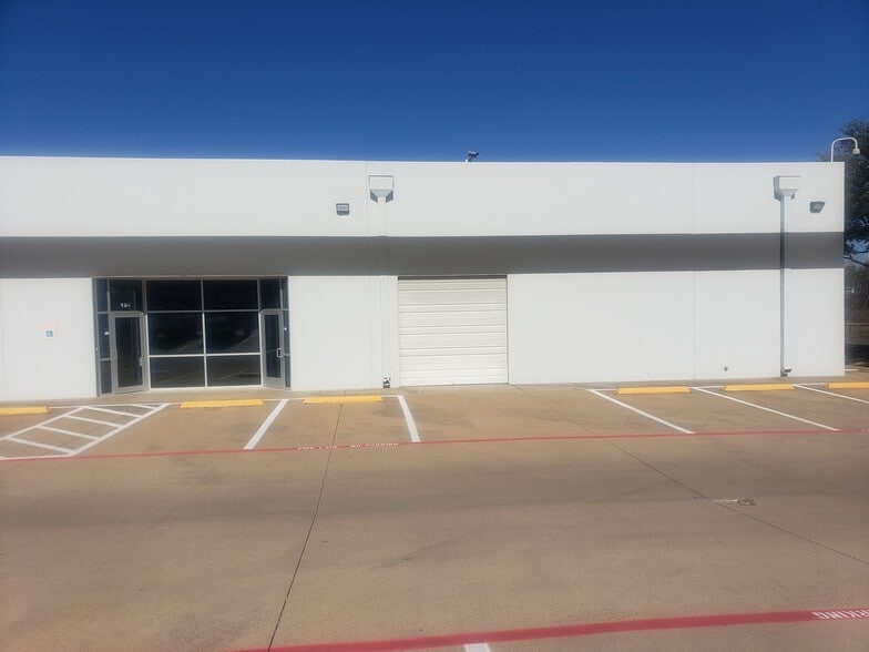 More Photos Of 3430 Alemeda St, Fort Worth Warehouse For Lease