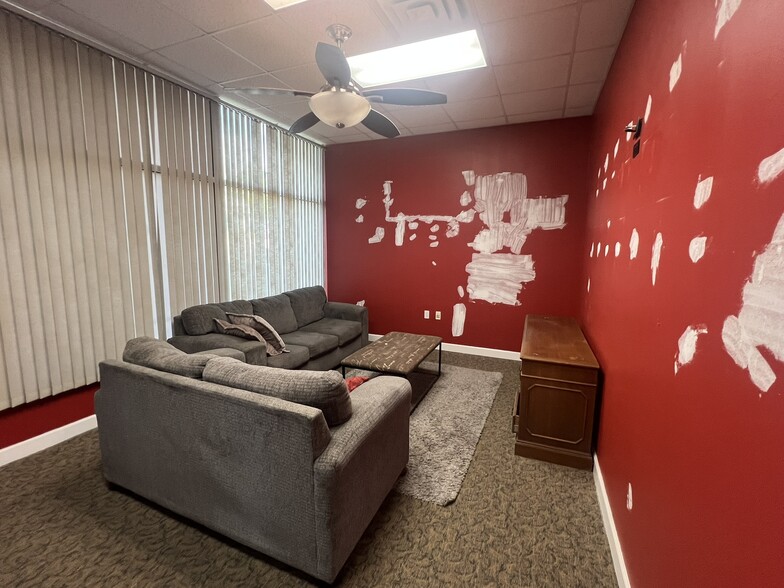 More Photos Of 897 N Monroe St, Tallahassee Office For Lease