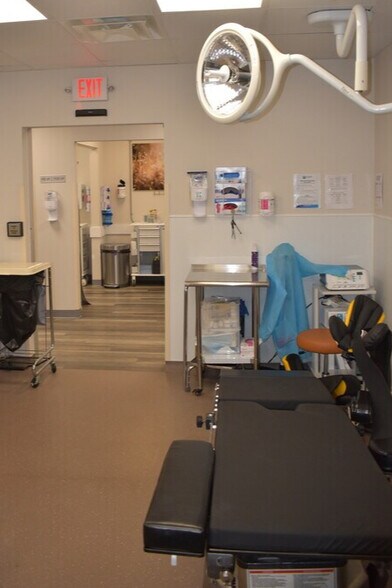 More Photos Of 118 N Country Rd, Port Jefferson Medical For Sale