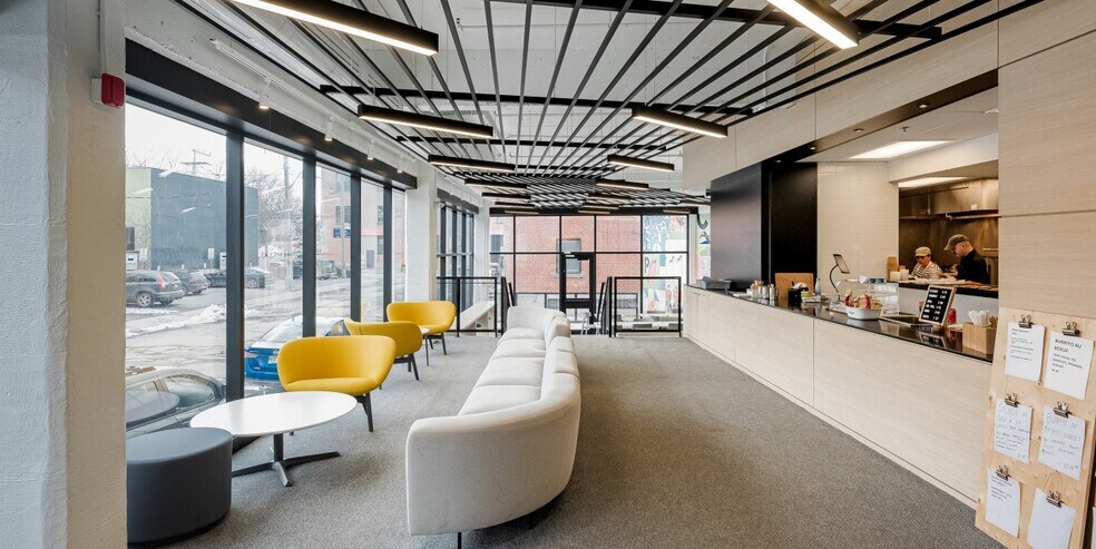 More Photos Of 6750 Av de l'Esplanade, Montréal Office For Lease