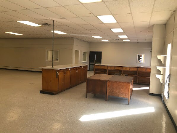 More Photos Of 489 Southgate Rd, Dothan Warehouse For Lease